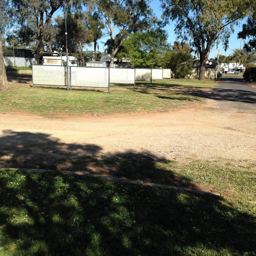 Newell Hwy Caravan Park Parkes Kültér fotó
